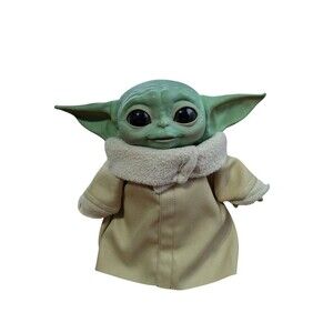 Animatronic BABY YODA Mandalorian giggle And  Motion doll Star Wars Toy Tested